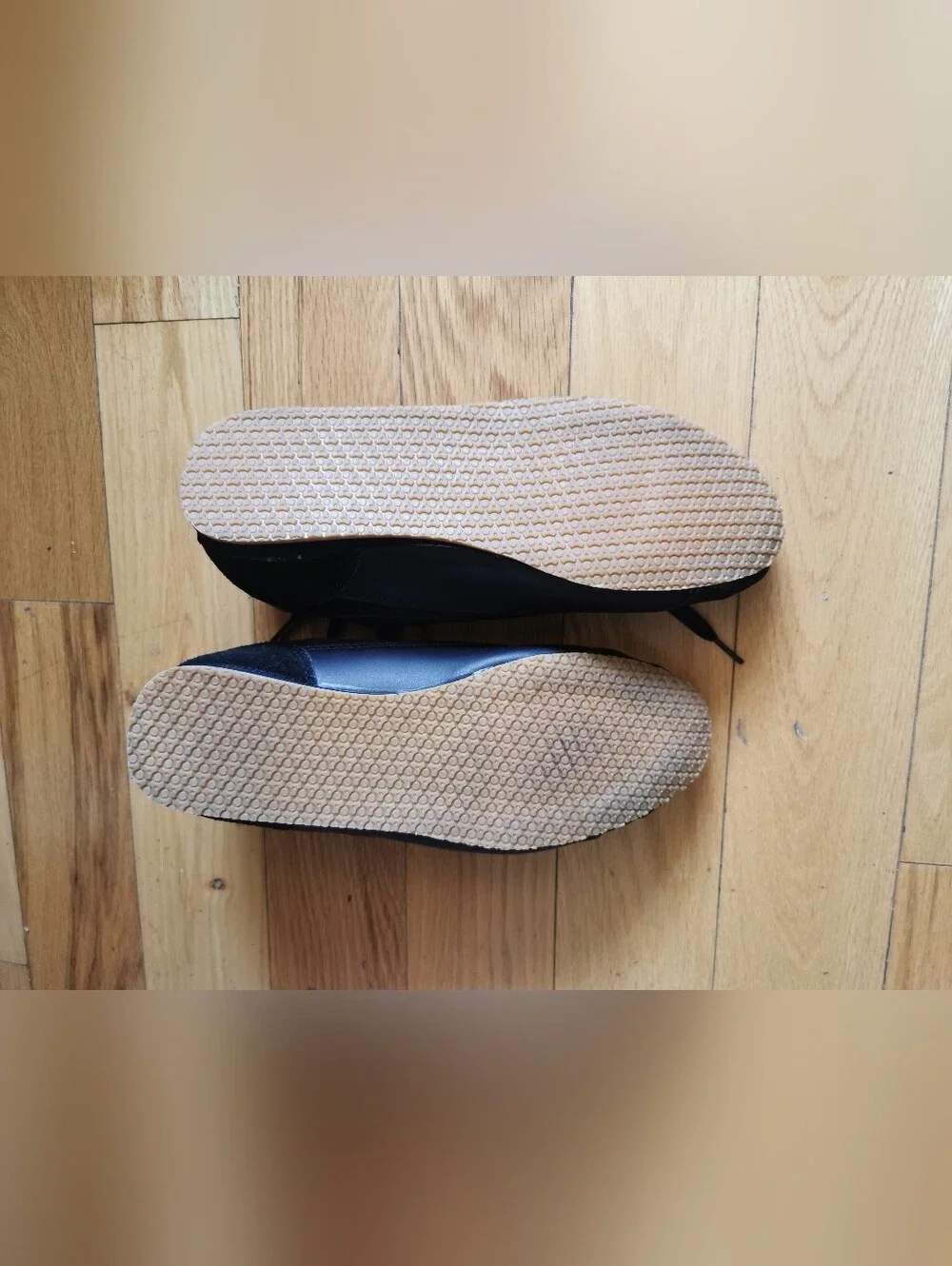 Black sneakers US size 10